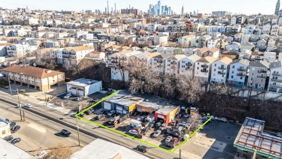 More Photos Of 728-740 Tonnele Ave, Jersey City Auto Repair For Sale