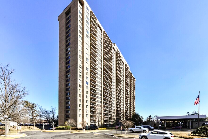 More Photos Of 3701 S George Mason Dr, Falls Church Apartments For Lease