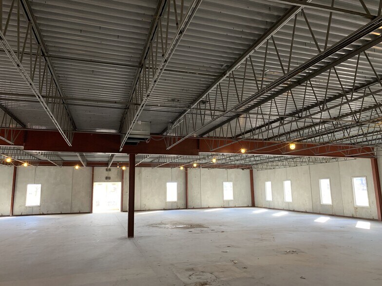 More Photos Of 2104 International Ln, Madison Light Distribution For Lease