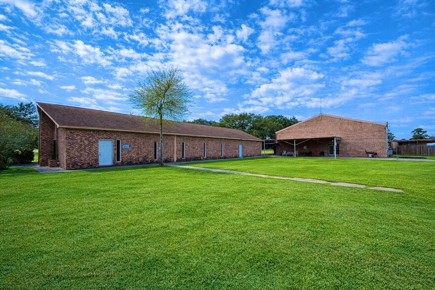 More Photos Of 831 FM 2917 Rd, Alvin Religious Facility For Sale
