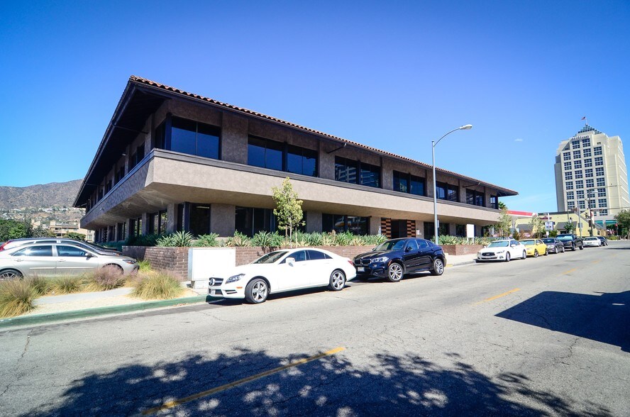 More Photos Of 315 Arden Ave, Glendale Office For Sale