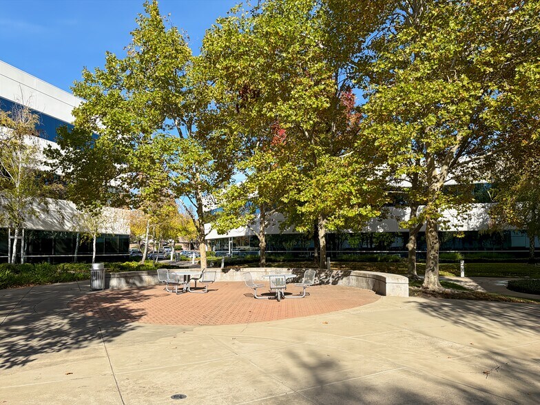 More Photos Of 3017 Douglas Blvd, Roseville Office For Lease