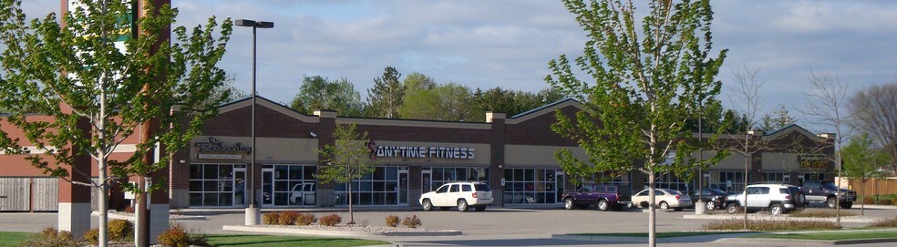 More Photos Of 1148-1166 Westowne Dr, Neenah Unknown For Lease