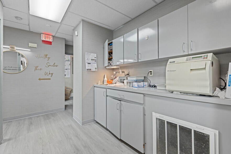 More Photos Of 393 Ramapo Valley Rd, Oakland Office Residential For Sale