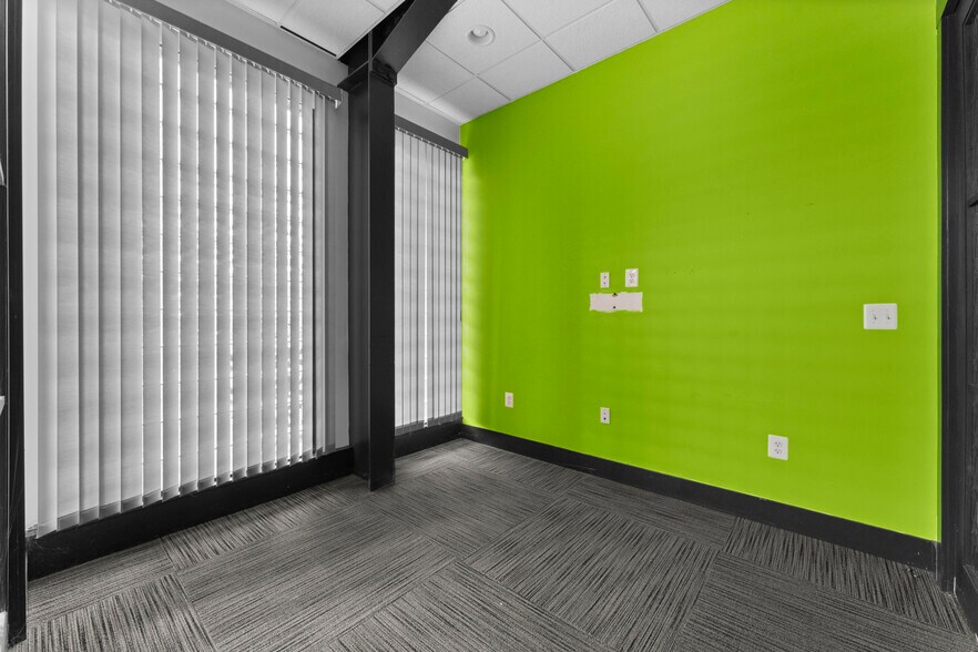 More Photos Of 7373 Comfort Inn Dr, Warrenton General Retail For Sale