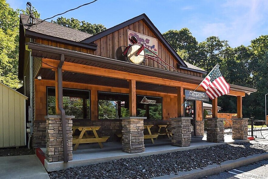 More Photos Of 809 Bloomingburg Rd, Bloomingburg Restaurant For Sale