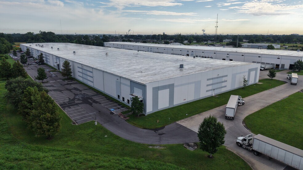 More Photos Of 1870 Grand Terre Ln, Port Allen Distribution For Lease