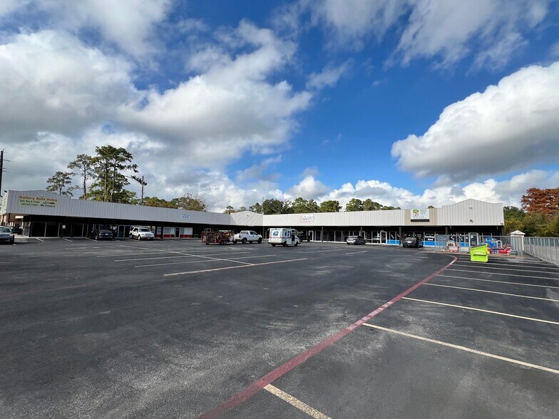 Primary Photo Of 11604-11622 Cypress North Houston Rd, Cypress Unknown For Lease