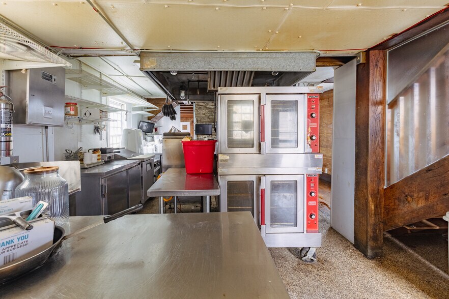 More Photos Of 146 Greenway Ct, Blowing Rock Restaurant For Sale