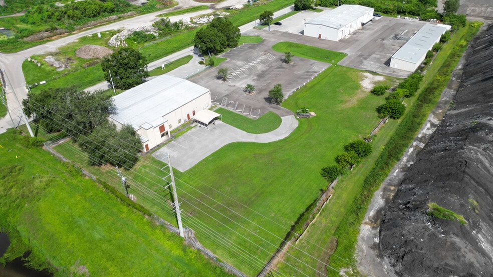 More Photos Of 12625 40th St N, Clearwater Warehouse For Sale