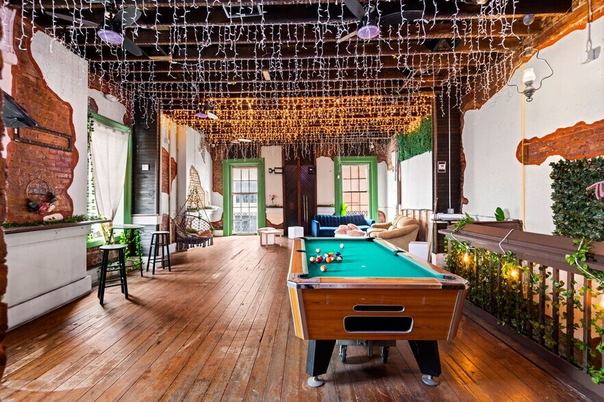 More Photos Of 735 St Joseph St, New Orleans Office For Lease