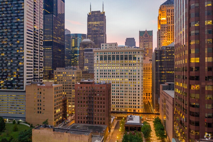 More Photos Of 175 W Jackson Blvd, Chicago Office For Lease