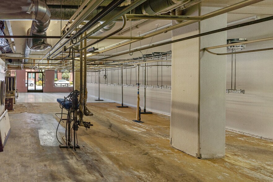 More Photos Of 3605-3611 Buchanan St, San Francisco Storefront Retail Residential For Sale