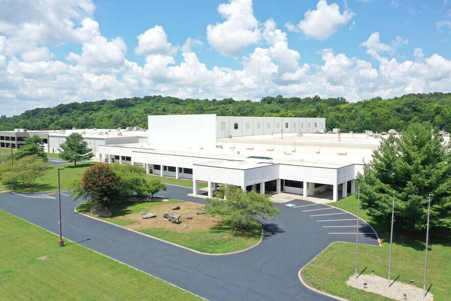 More Photos Of 2121 Holston Bend Dr, Mascot Manufacturing For Lease