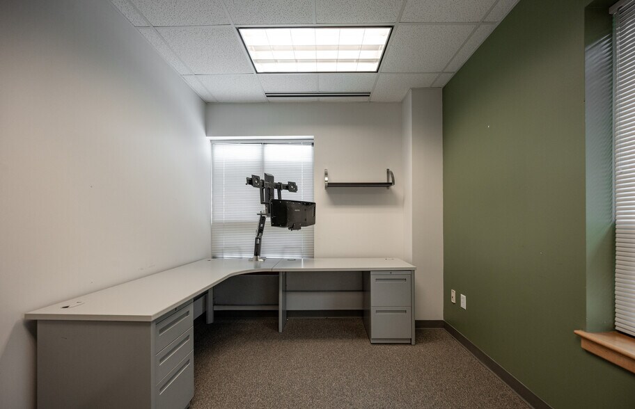 More Photos Of 610 Jones Ferry Rd, Carrboro Medical For Sale