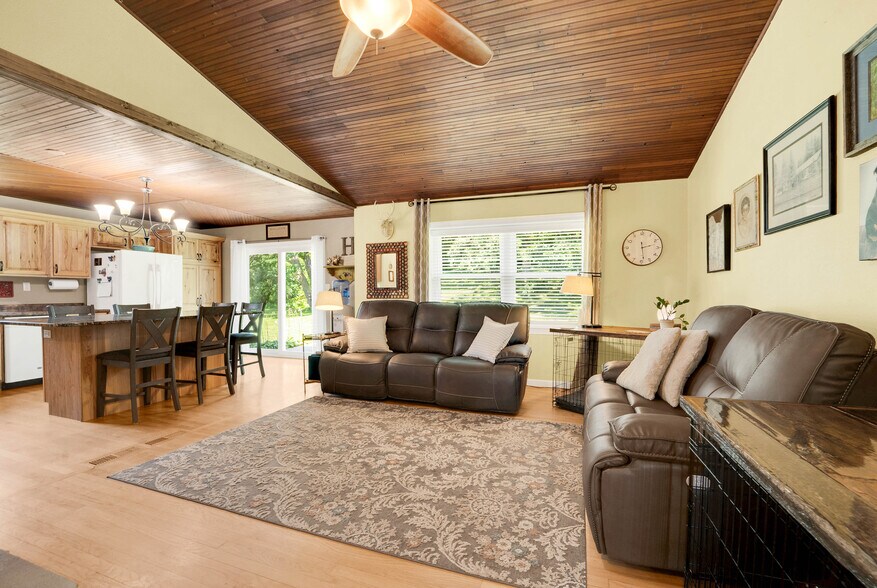 More Photos Of W12203 Highway 23, Ripon Auto Repair For Sale