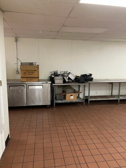 More Photos Of 2110 W 5th St, Plainview Restaurant For Sale
