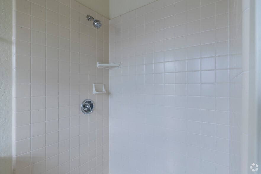 More Photos Of 2974-2980 College Ave, Berkeley Apartments For Lease