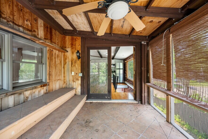 More Photos Of 275 W Main St, Norton Office Residential For Sale