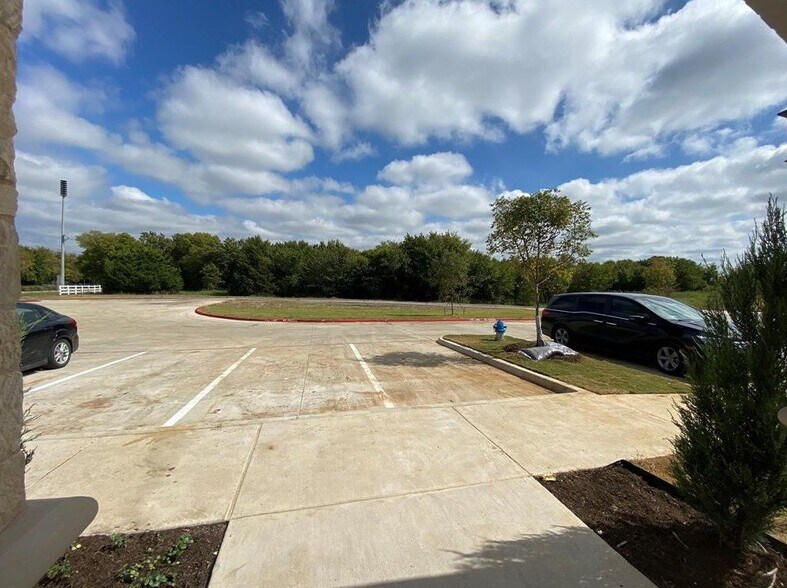 More Photos Of 8751 Collin McKinney Pky, McKinney Office Residential For Lease