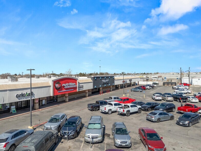 More Photos Of 2421-2429 N County Road W, Odessa Storefront For Sale