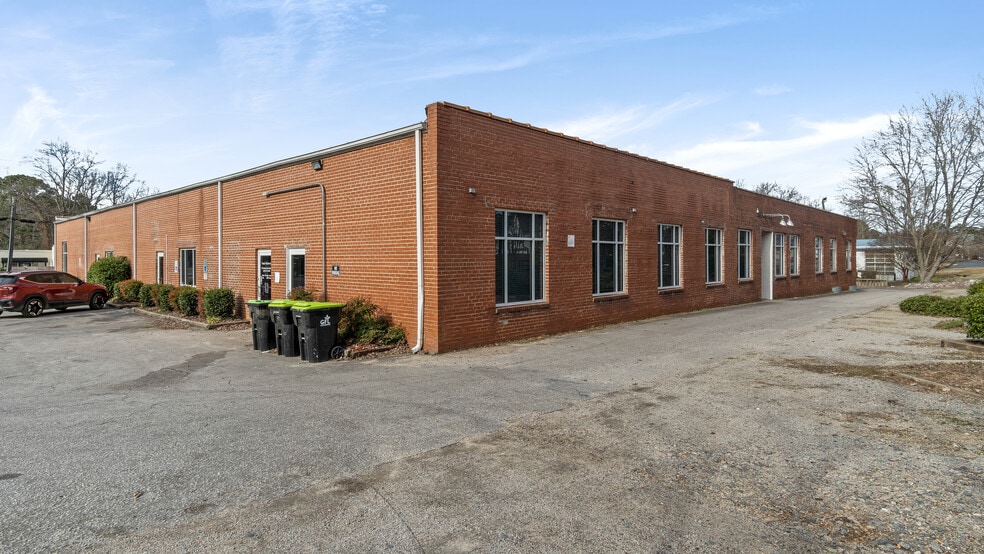 More Photos Of 514 Dabney Rd, Henderson Office For Lease