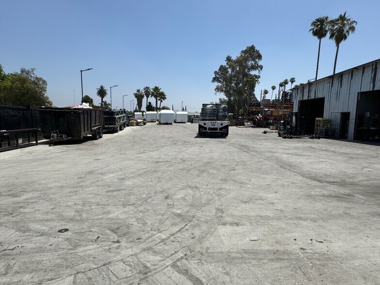More Photos Of 109 E 4th St, San Bernardino Warehouse For Lease