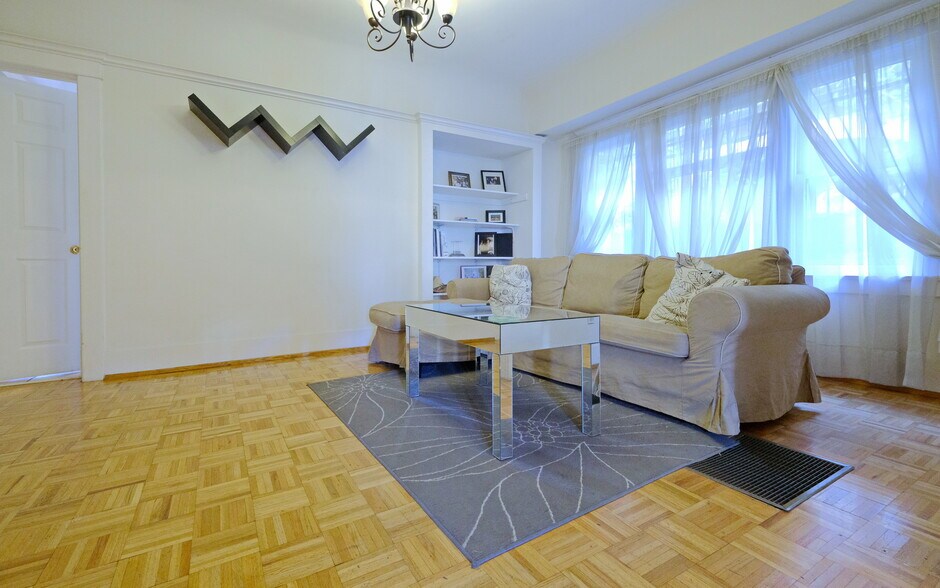 More Photos Of 1616 W 24th St, Los Angeles Apartments For Sale