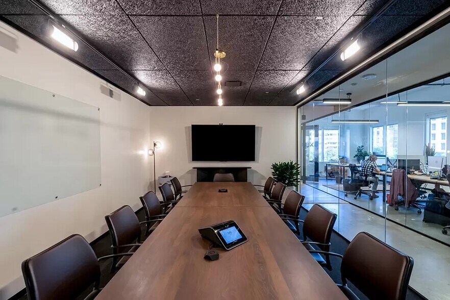 More Photos Of 4201 Wilson Blvd, Arlington Office For Sale