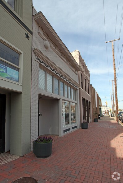 Primary Photo Of 117-121 N State St, Jackson Loft Creative Space For Lease