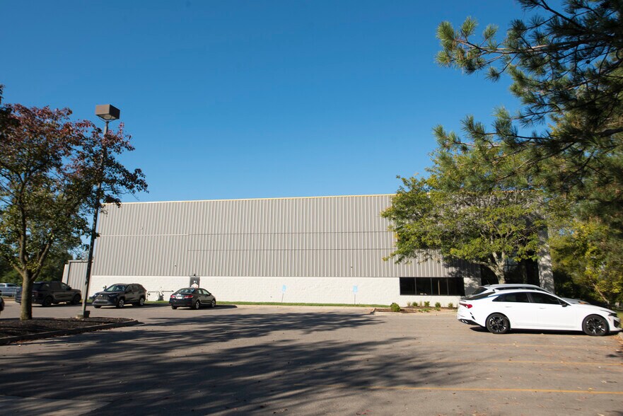 More Photos Of 6141 Avery Rd, Dublin Warehouse For Sale