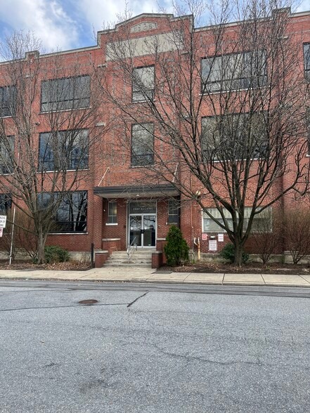 More Photos Of 1801 N 12th St, Reading Warehouse For Lease