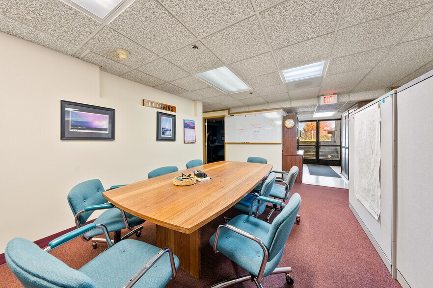 More Photos Of 700 NW Dimmick St, Grants Pass Specialty For Sale