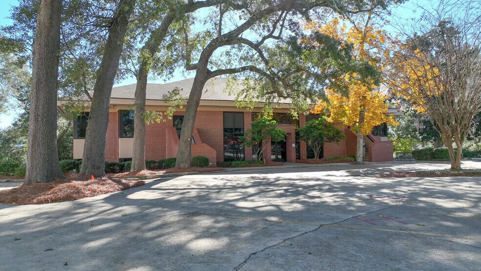 More Photos Of 220 Mckenzie Ave, Panama City Office For Sale
