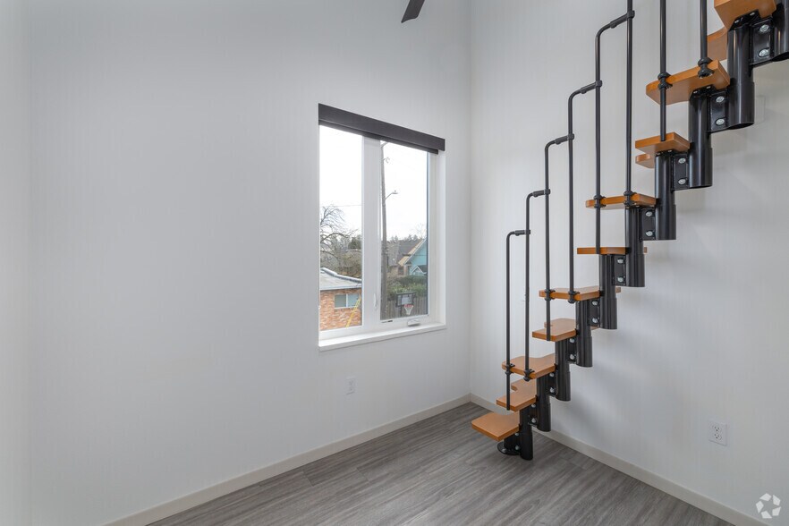 More Photos Of 1435 NE 62nd Ave, Portland Multifamily For Sale