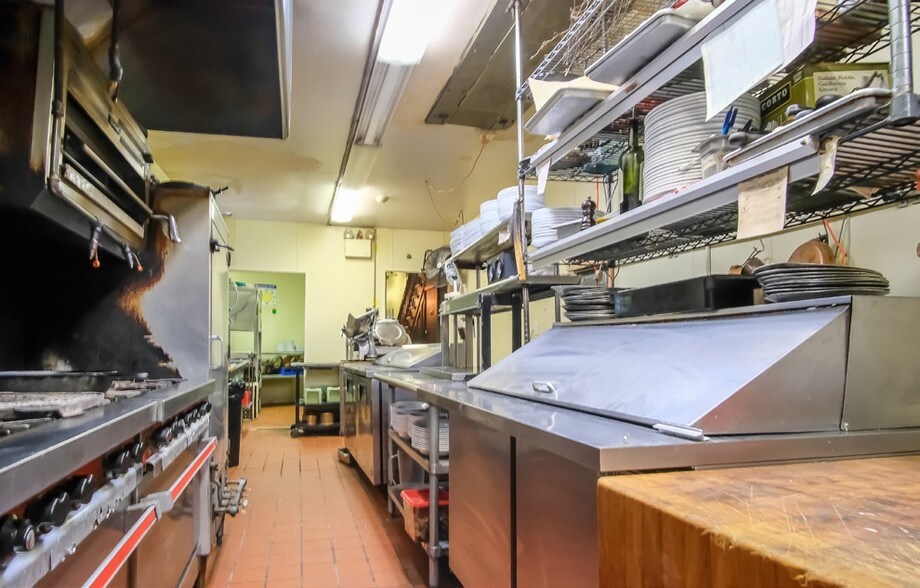 More Photos Of 1521 Spruce St, Philadelphia Apartments For Lease