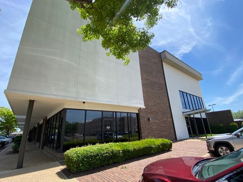 More Photos Of 3007 Knight St, Shreveport Office For Lease