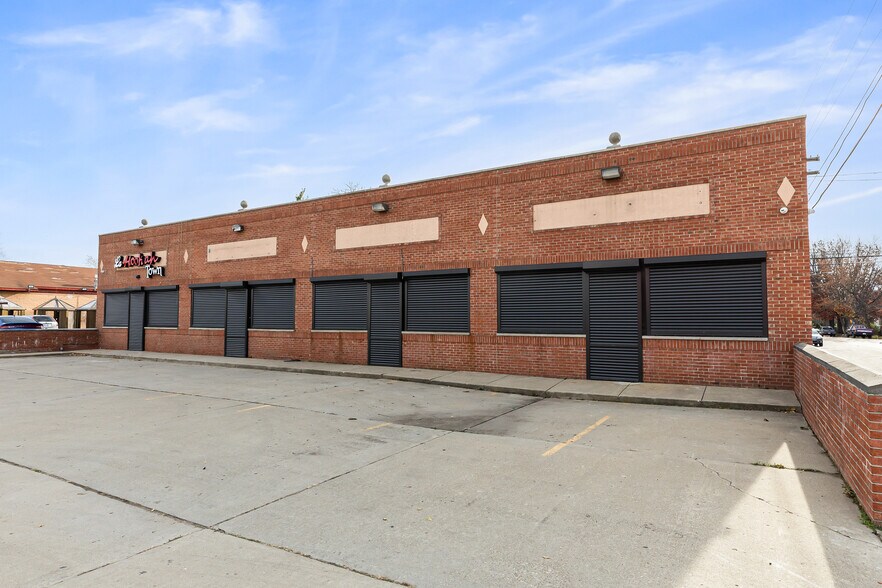 Primary Photo Of 3959-3971 W Vernor Blvd, Detroit Freestanding For Sale