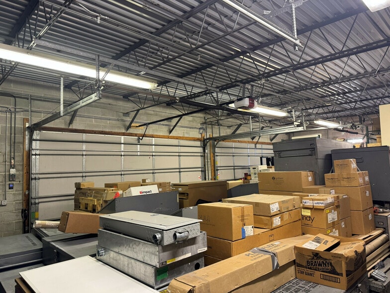 More Photos Of 5722 S Central Ave, Chicago Industrial For Sale