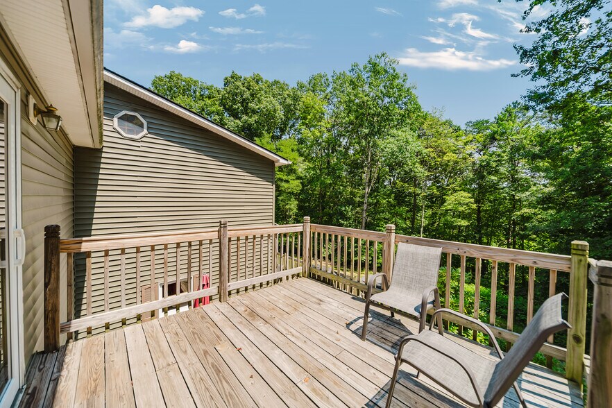 More Photos Of 23095 Buena Vista Rd, Rockbridge Apartments For Sale