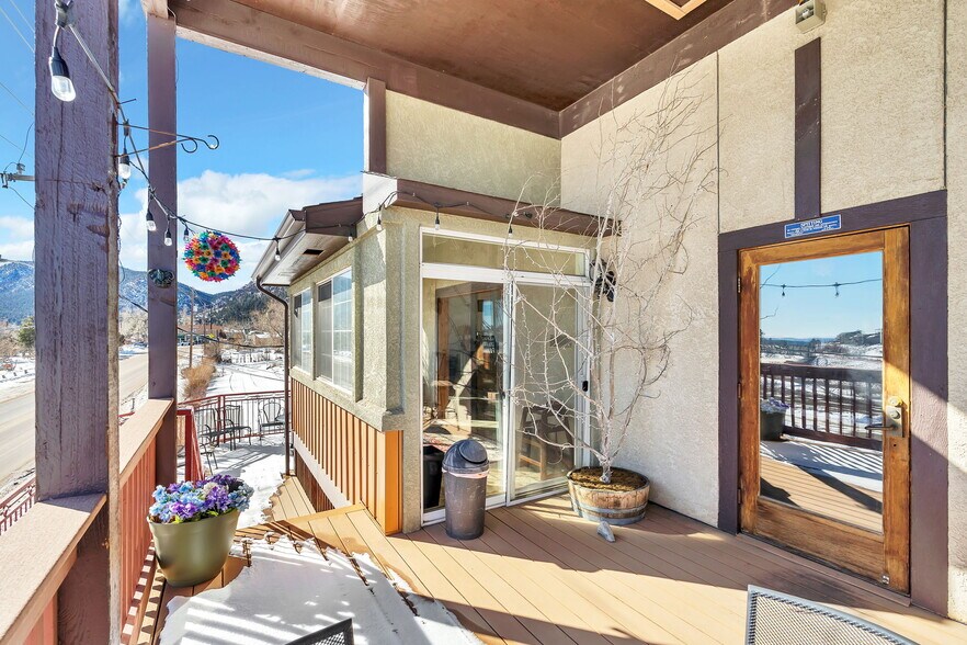 More Photos Of 11 Primrose St, Palmer Lake Restaurant For Sale