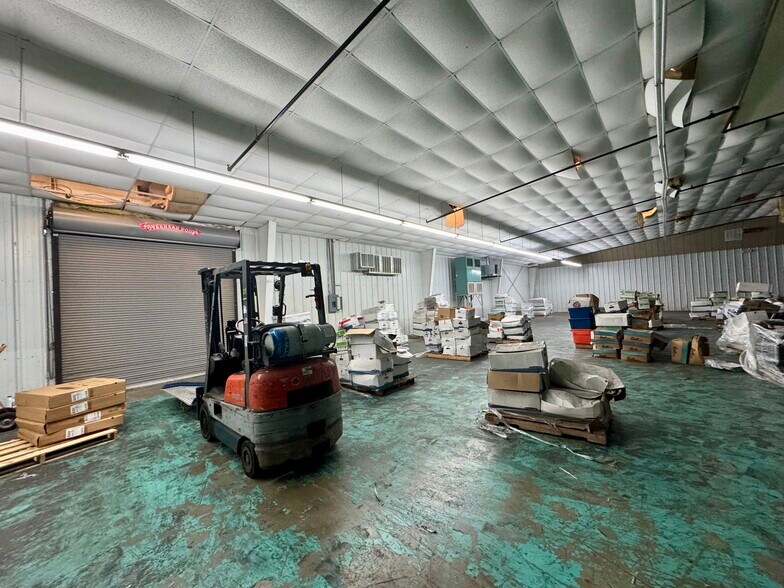 More Photos Of 435 Georgetown hwy, Johnsonville Self Storage For Sale
