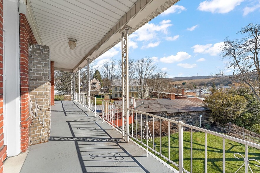 More Photos Of 106 Meyers Ave, Meyersdale Hospitality For Sale