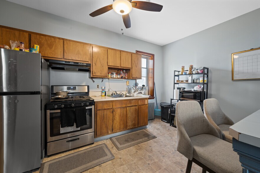 More Photos Of 162 Mallory Ave, Jersey City Office Residential For Sale