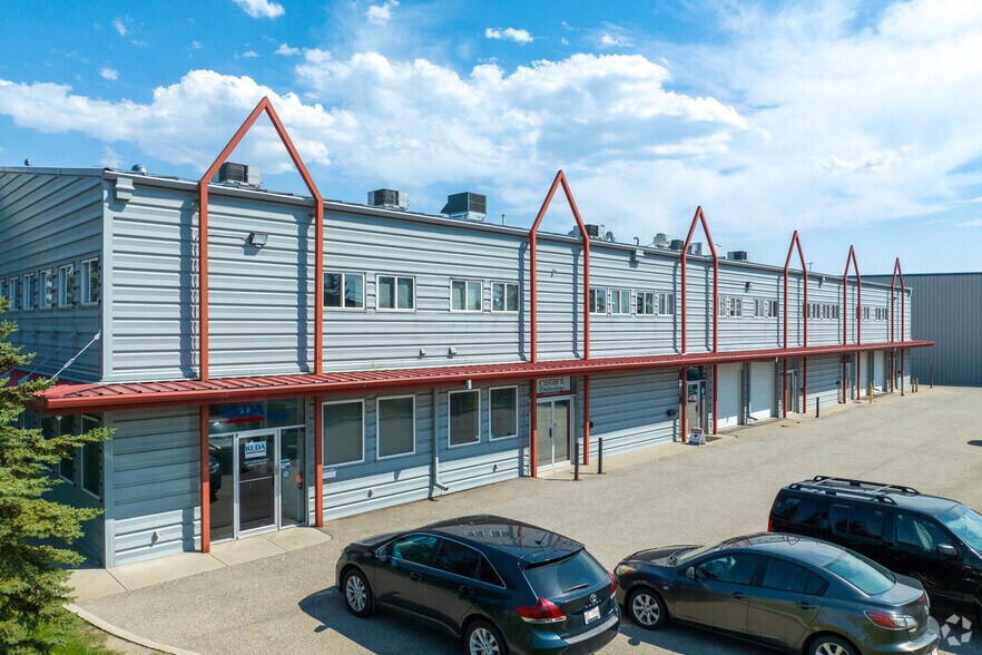 More Photos Of 4816 35B St SE, Calgary Manufacturing For Sale