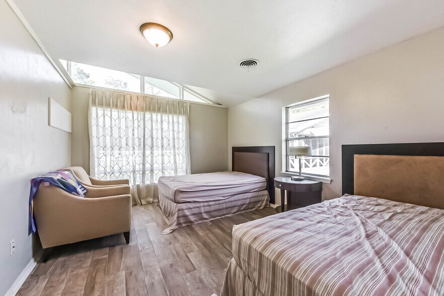 More Photos Of 1270 CR 2293, Cleveland Assisted Living For Sale