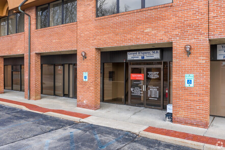 More Photos Of 2048 Saw Mill River Rd, Yorktown Heights Office For Sale