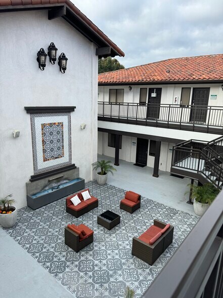 More Photos Of 24953 Paseo De Valencia, Laguna Hills Medical For Lease