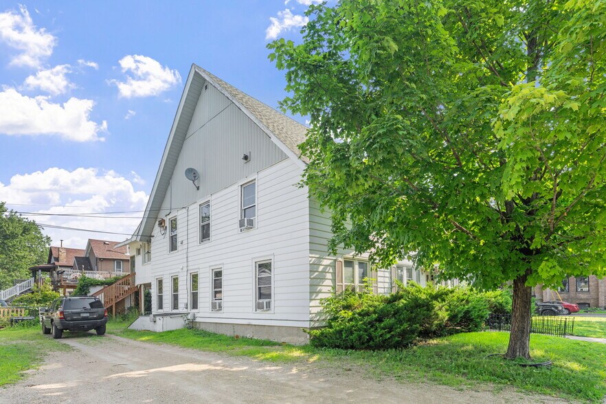 More Photos Of 1704 Jefferson St NE, Minneapolis Apartments For Sale