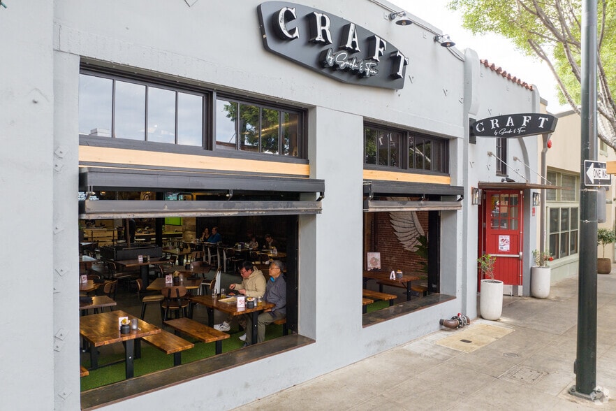 More Photos Of 30 W Green St, Pasadena Storefront For Lease